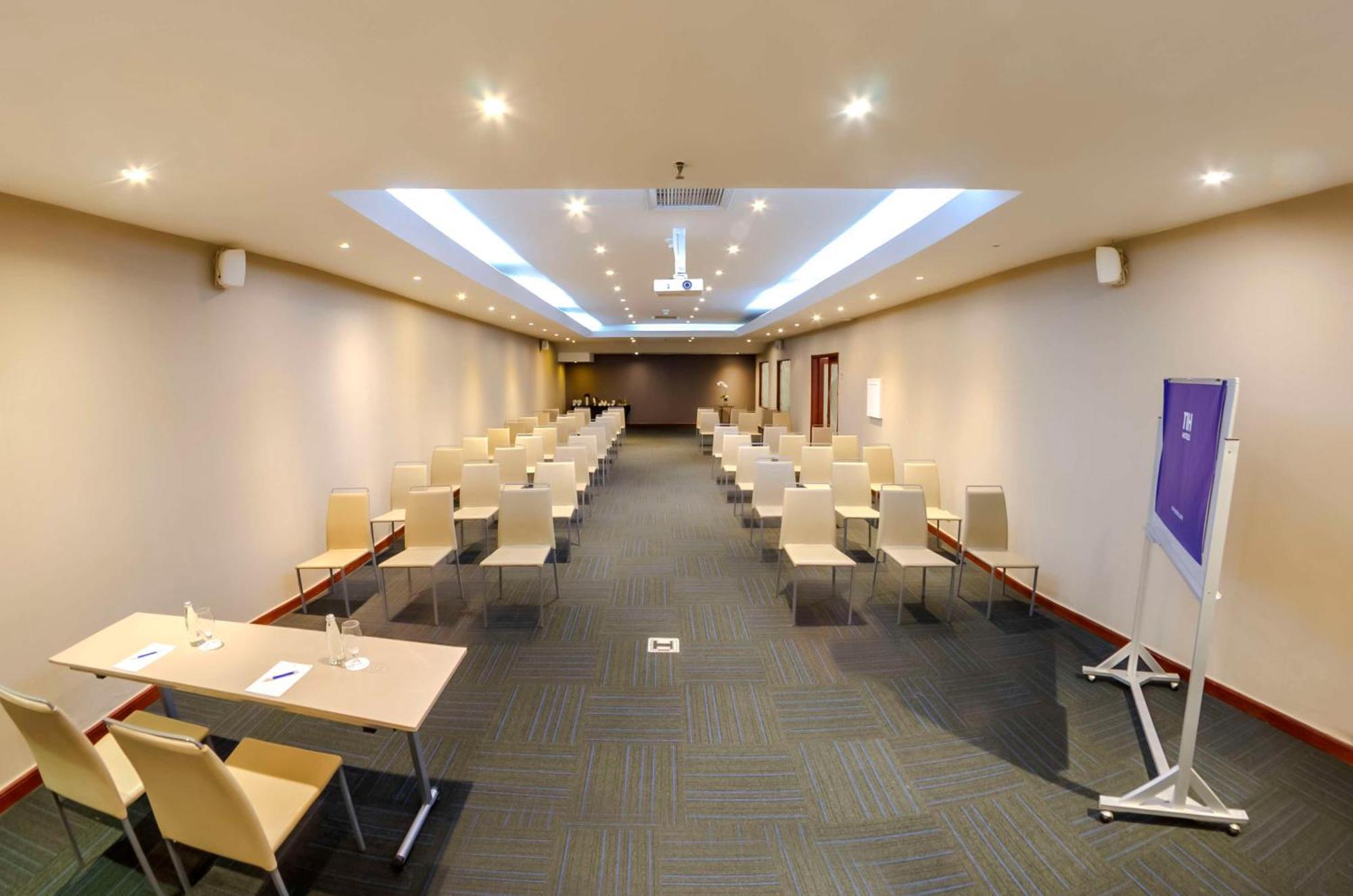 Nh Cali Royal Hotel Ngoại thất bức ảnh