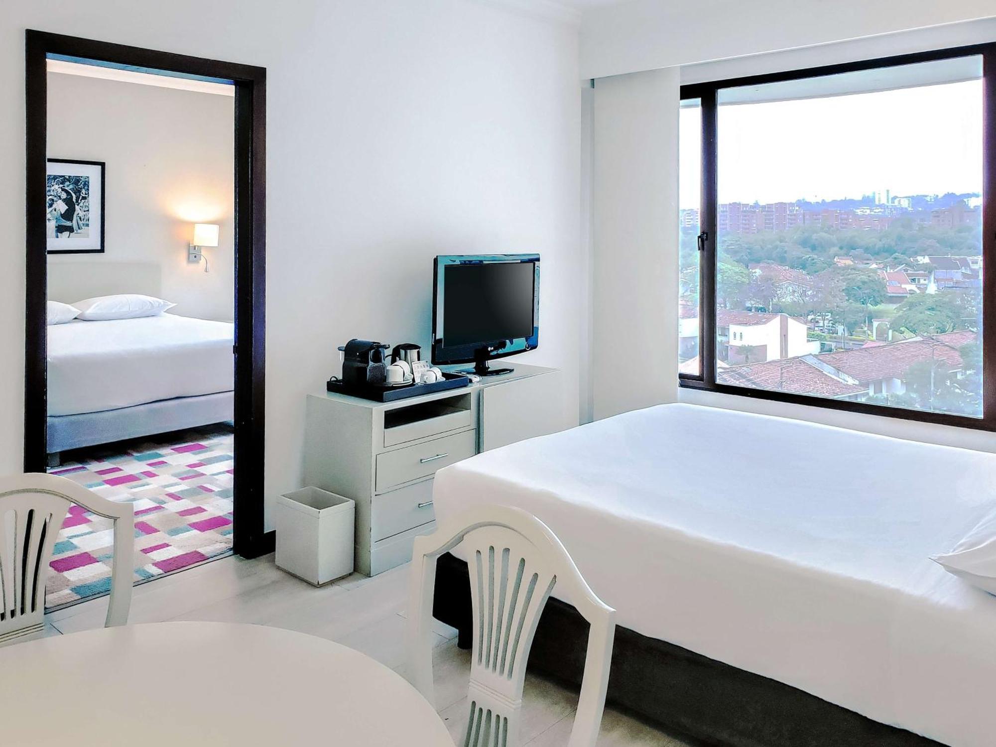 Nh Cali Royal Hotel Ngoại thất bức ảnh