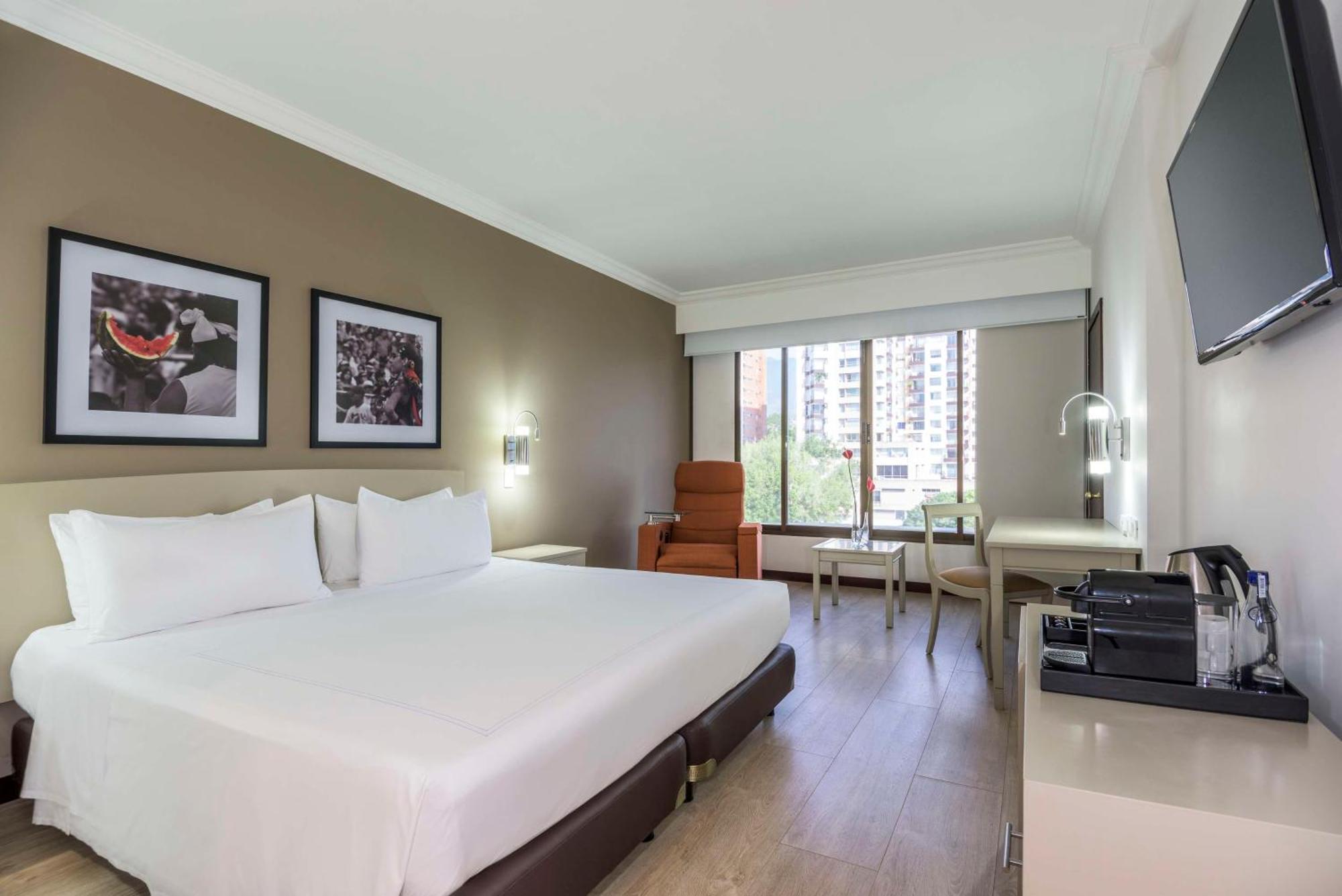 Nh Cali Royal Hotel Ngoại thất bức ảnh