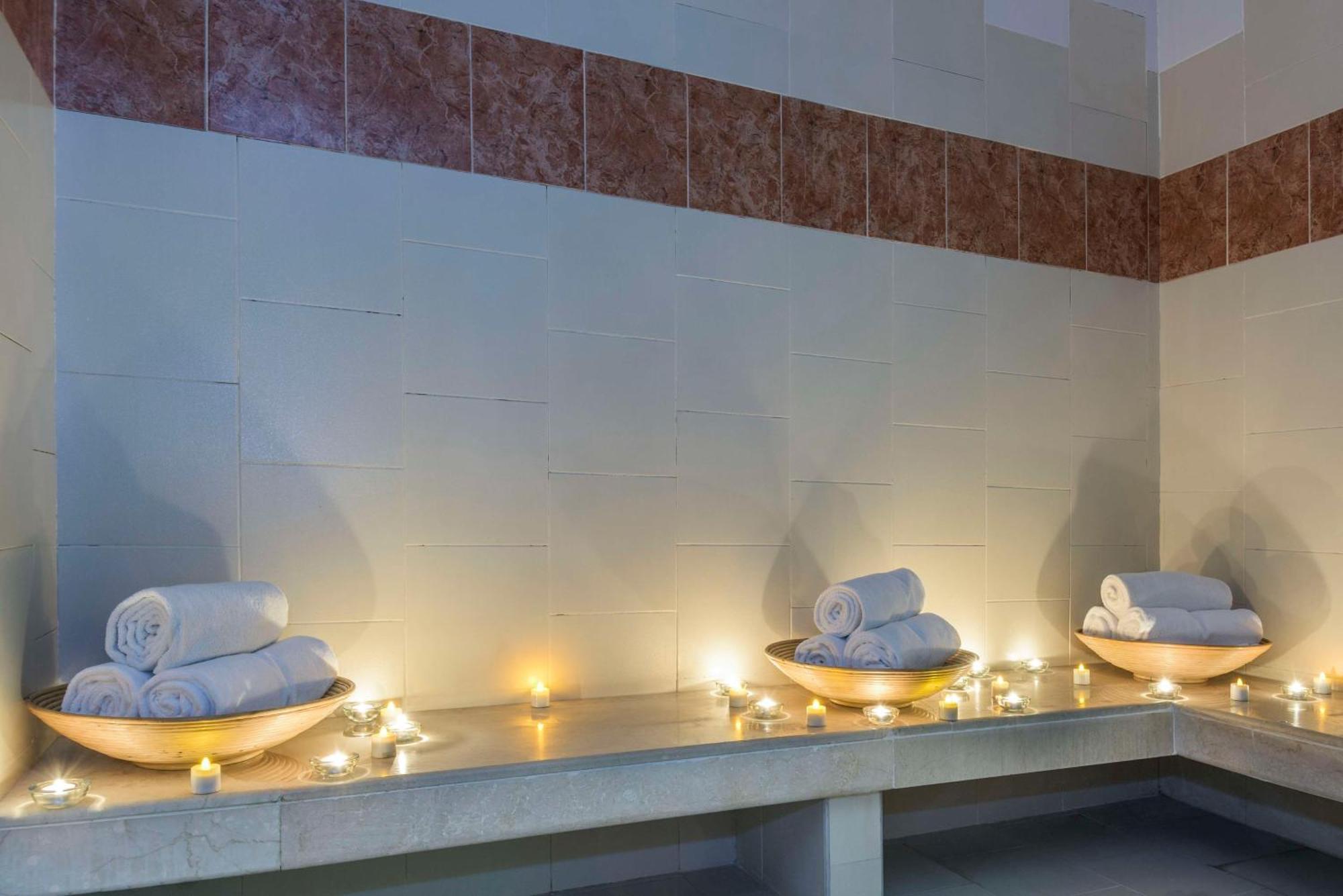 Nh Cali Royal Hotel Ngoại thất bức ảnh