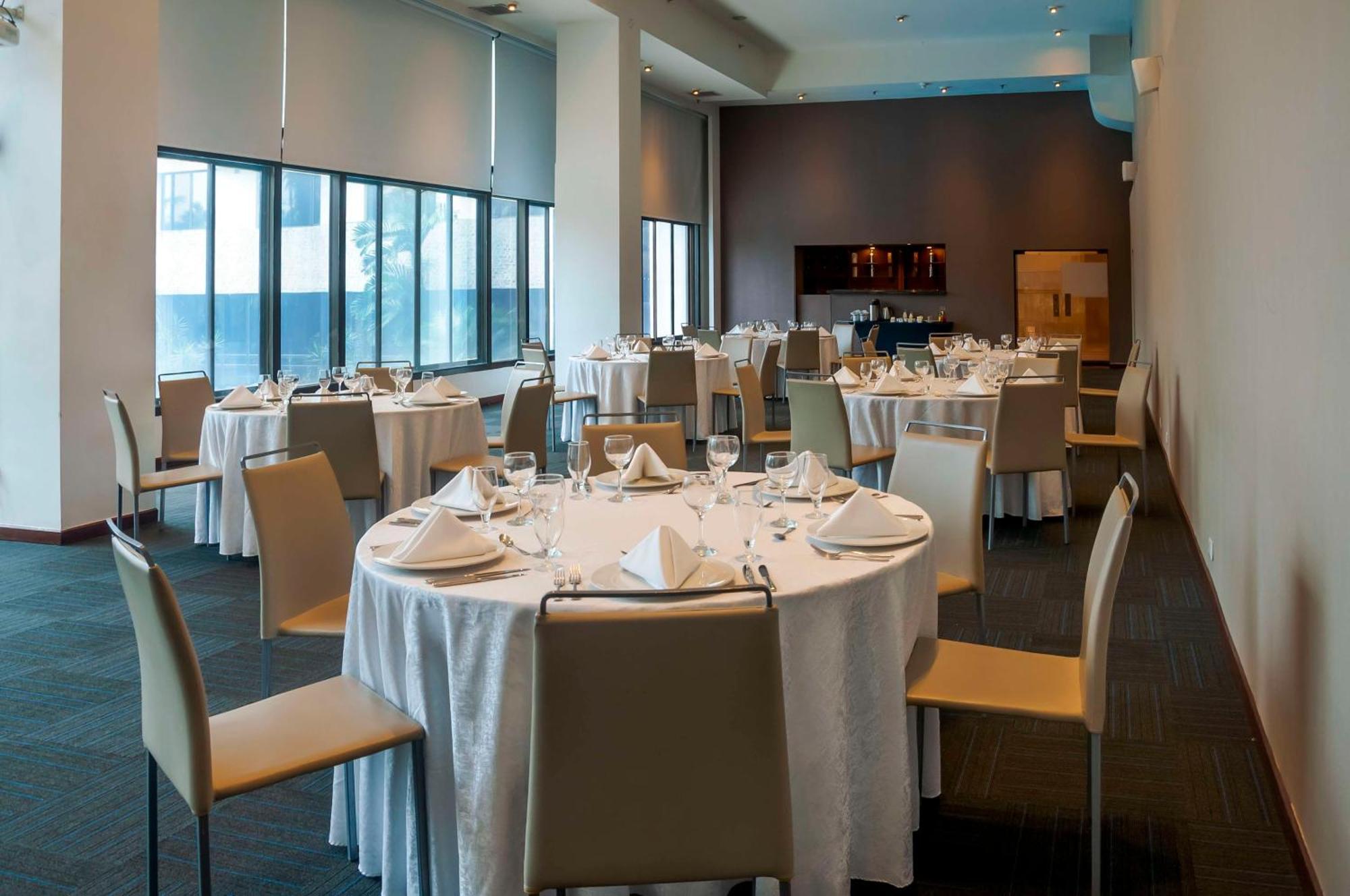 Nh Cali Royal Hotel Ngoại thất bức ảnh