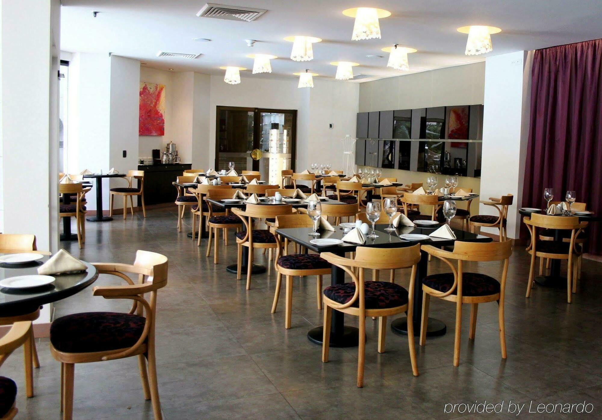 Nh Cali Royal Hotel Nhà hàng bức ảnh