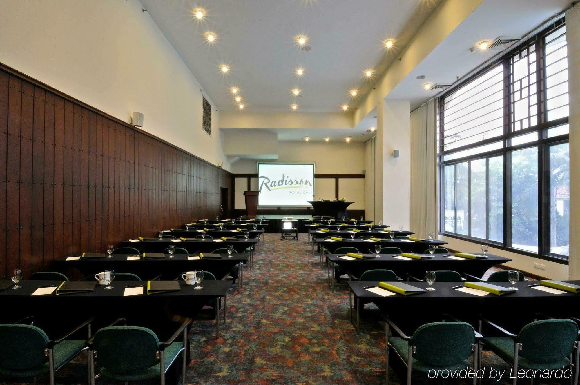 Nh Cali Royal Hotel Ngoại thất bức ảnh